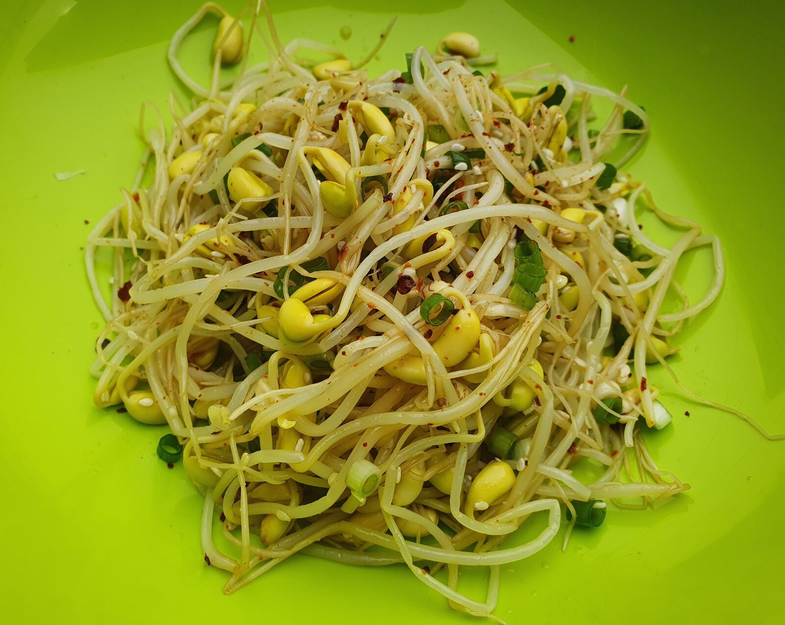 Salata od klica soje na korejski način